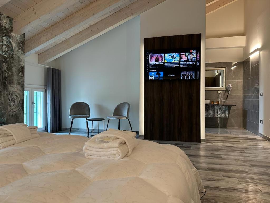 Royal Garden Luxury Rooms Padova Exterior foto