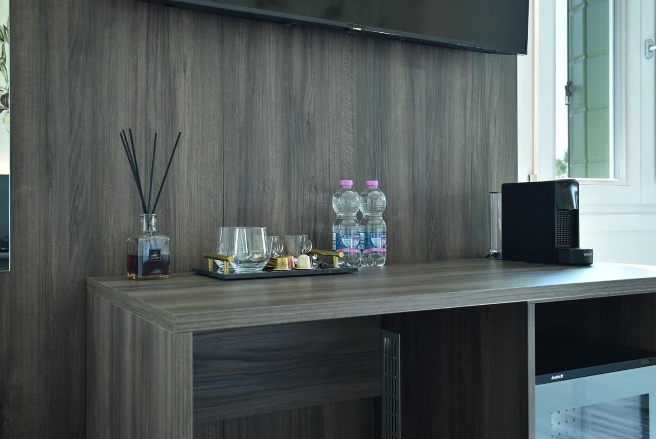 Royal Garden Luxury Rooms Padova Exterior foto