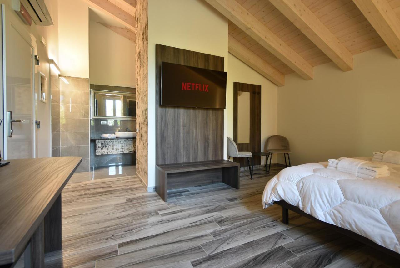 Royal Garden Luxury Rooms Padova Exterior foto